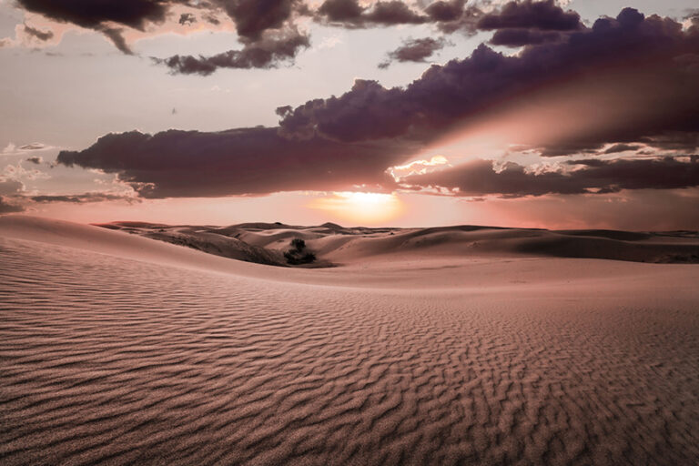 Beautiful,Sunset,Over,The,Sand,Dunes,In,The,Arabian,Empty